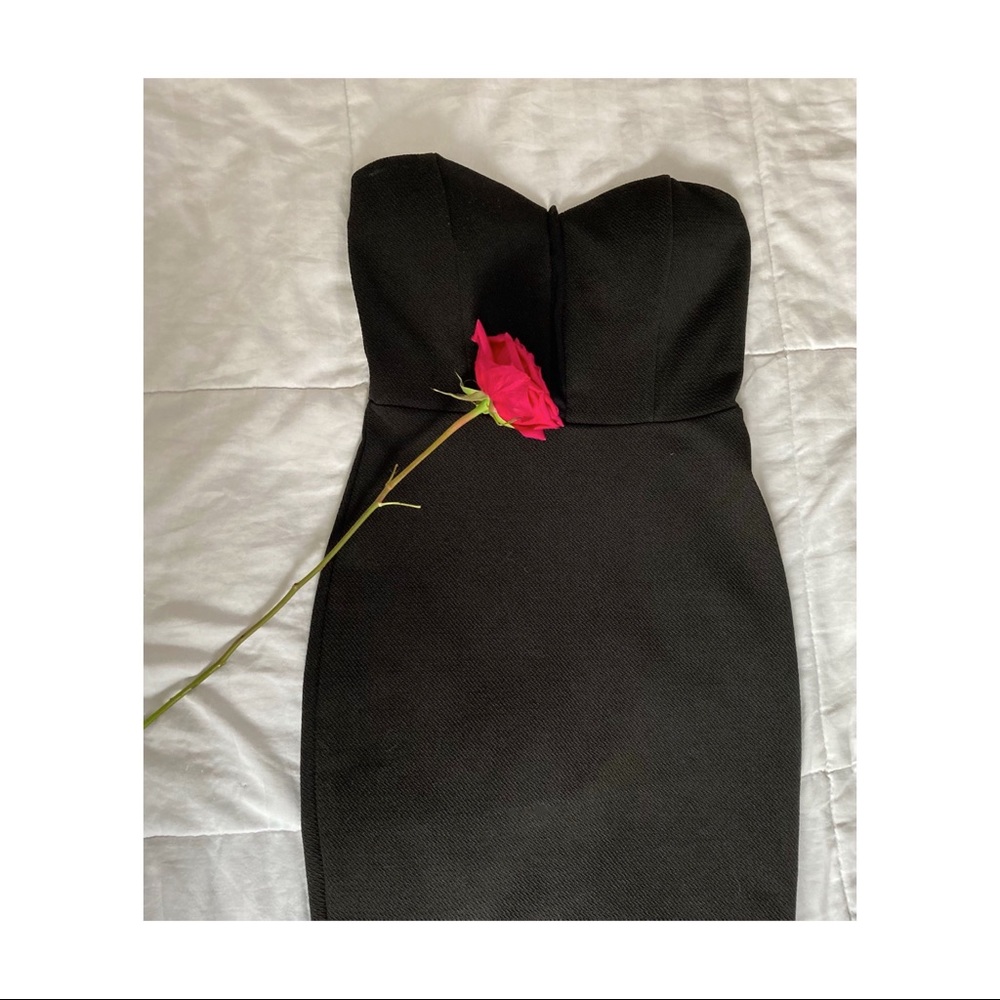 Strapless dress